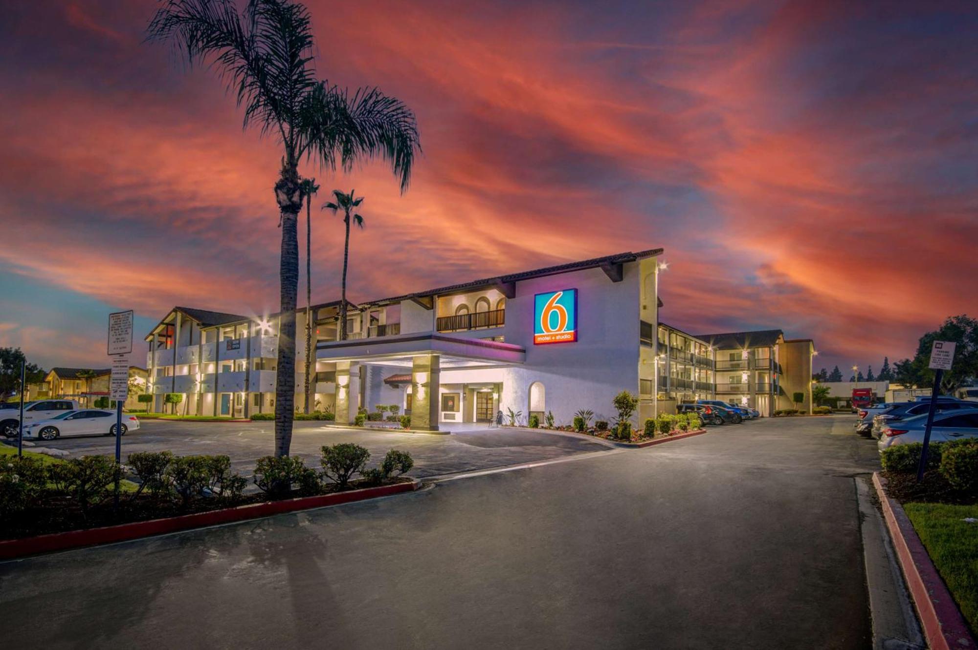 Motel 6 Ontario Ca Convention Center Airport Exterior foto